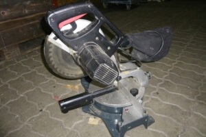 <strong>Gebraucht</strong> Kappsäge Einhell KGSZ 300 UG, Sägeblatt 30/250 mm – Bild 1