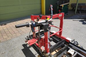 <strong>Gebraucht</strong> Jonsered Blockbandsäge mit Motorsäge 2095, 5 m Schnittlänge – Bild 2
